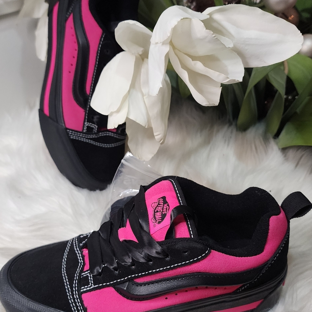 VANS Knu Skate Platform Stacked Skateboarding Sneakers Black/Hot-Pink/Satin New - Picture 2 of 11